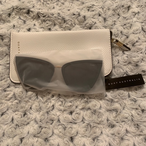 Quay x JLo REINA Sunglasses NWT - Picture 4 of 7